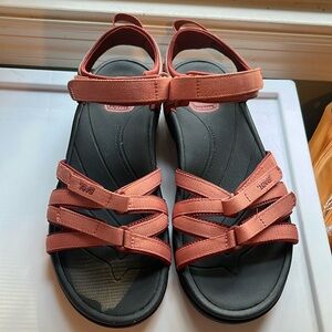 Teva Sandals women’s size 9.5